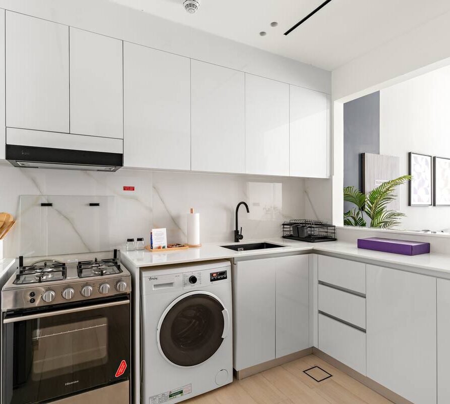 1BDR Stay | Binghatti Luna | JVC . 14 svg%3E