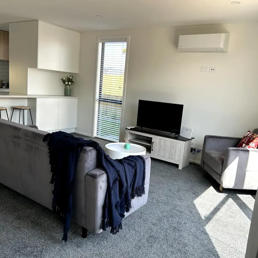 Unit 6 – Apartment on Armagh Street 8 svg%3E