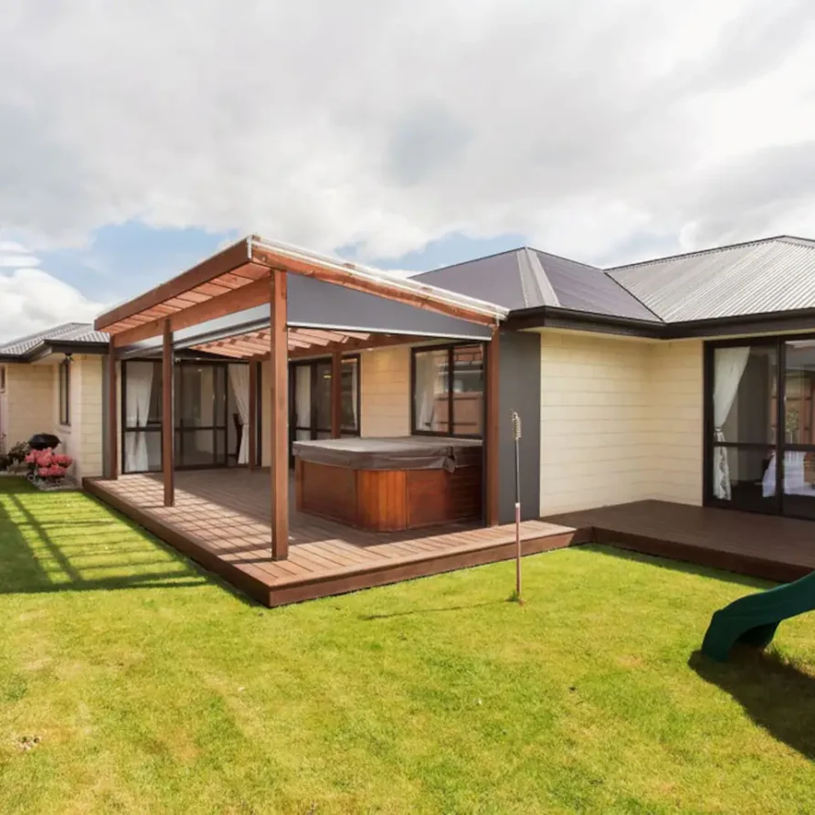 Class-style-family home-Wigram 17 svg%3E