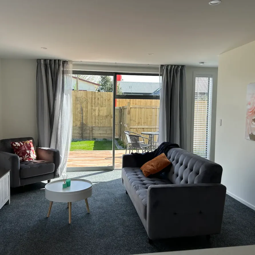 Unit 4 – Apartment on Armagh Street 9 svg%3E