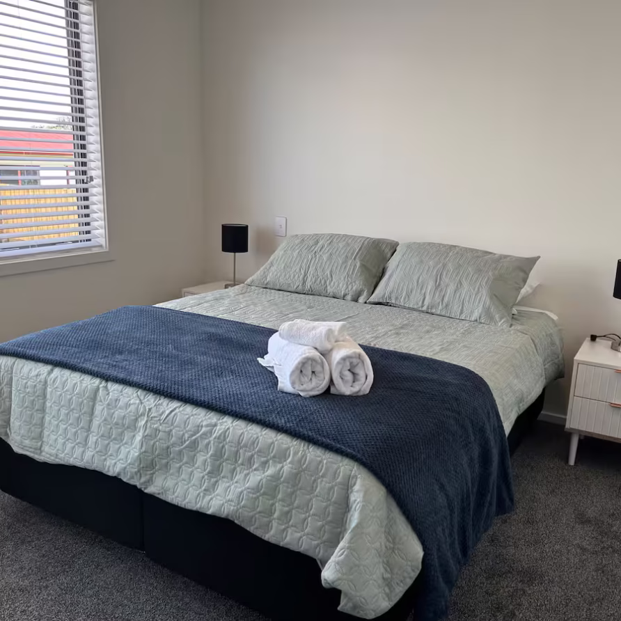 Unit 2 – Apartment on Armagh Street 7 svg%3E